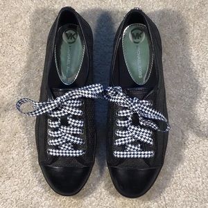 Michael Kors  in classic styling